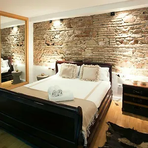 Quiet & Exclusive Historic Center Apartment Malaga
